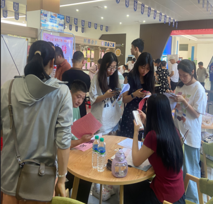 精準服務促就業，現場對接暖人心 ——仁和康健積極參與樟樹市就業之家招聘會